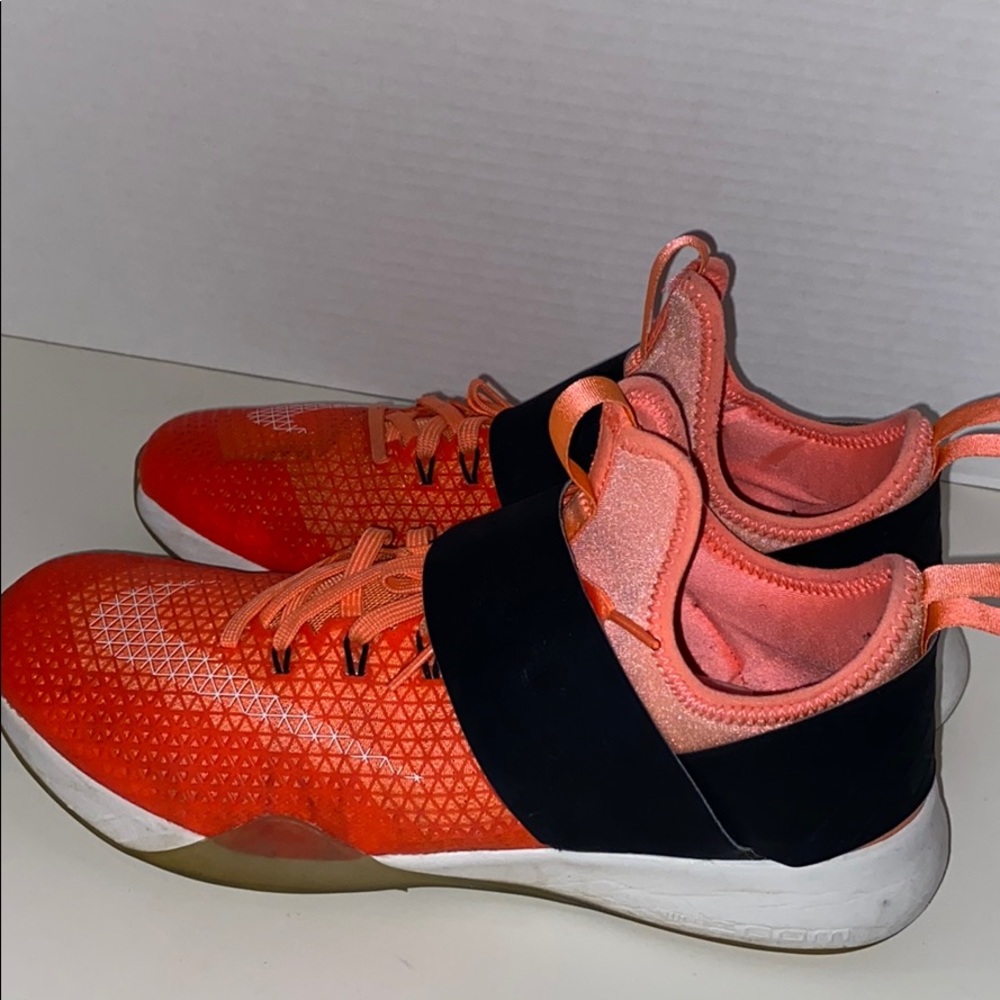 Nike Air Zoom Strong